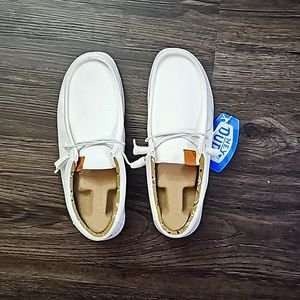 MENS Size 11 Hey Dudes